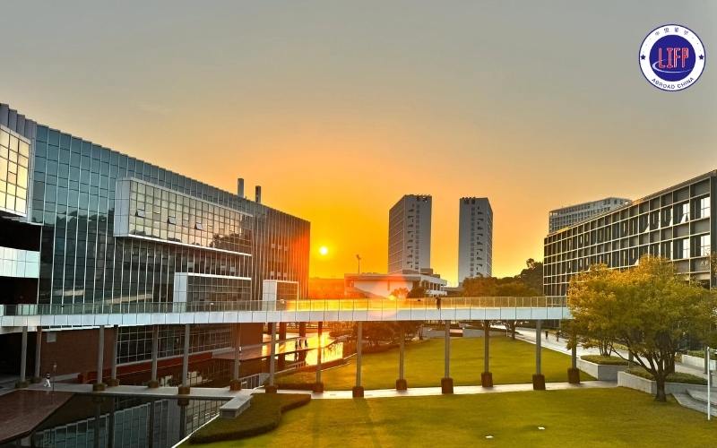 ทุนเรียนต่อจีน ป.ตรี 1+4